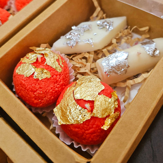 GOLD VARQ MITHAI CANDLE BOX